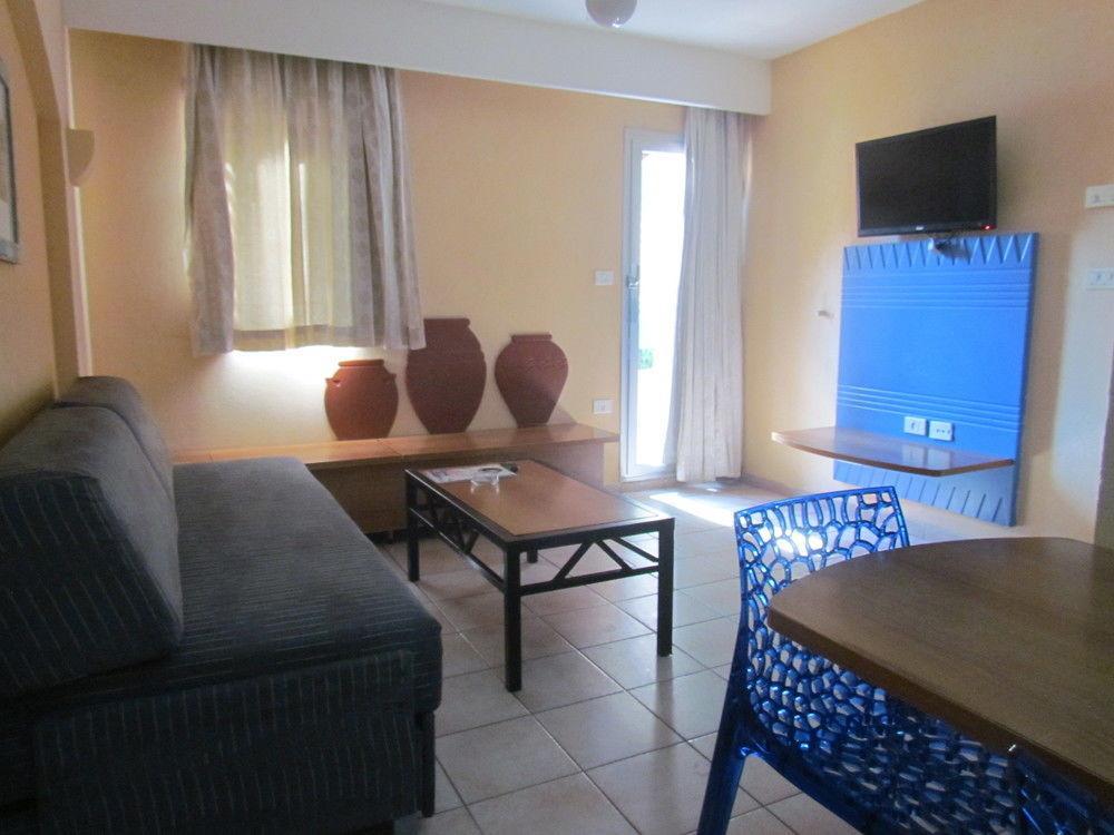 Club In - Coral Hotel Eilat