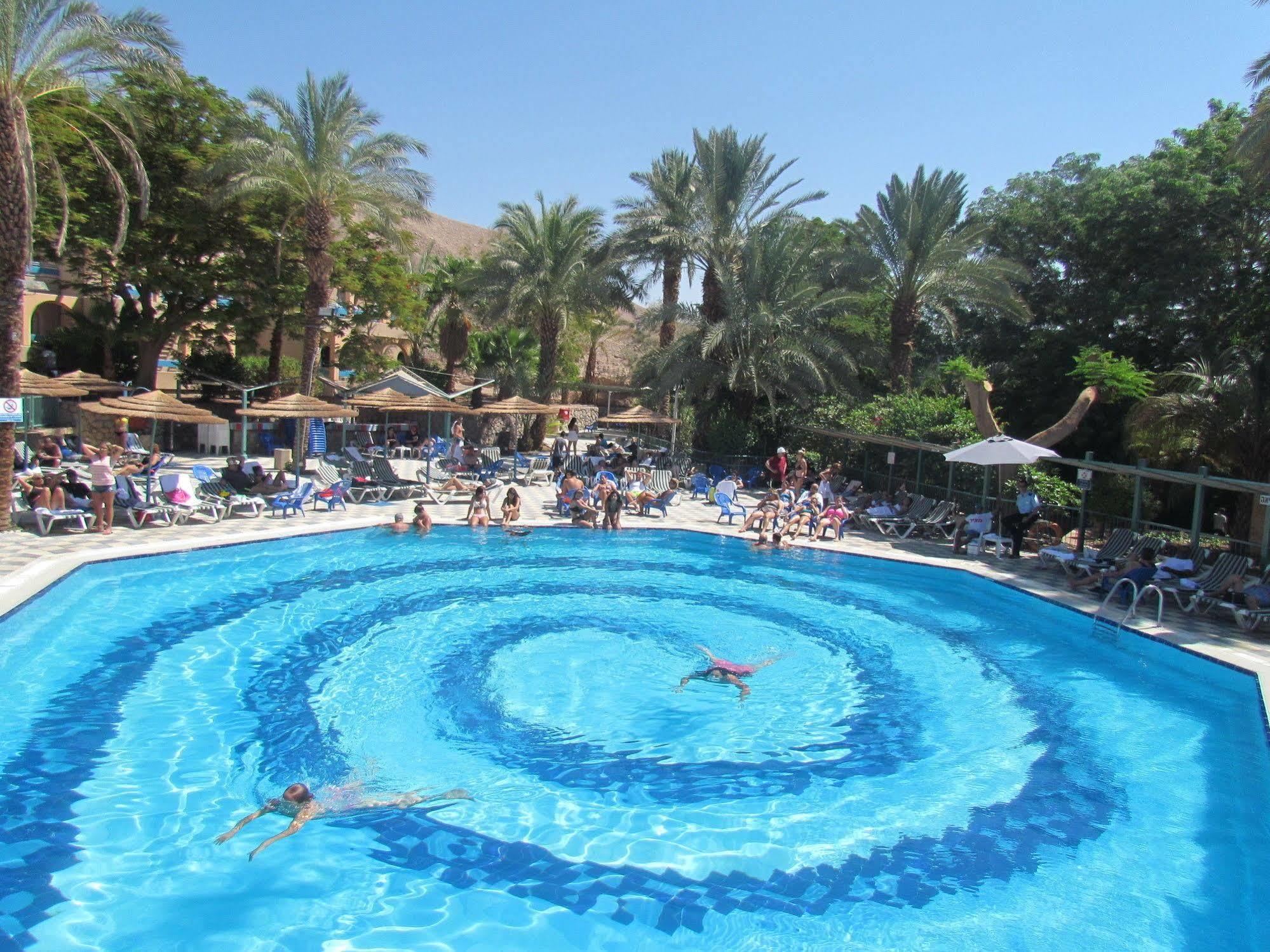 Club In - Coral Hotel