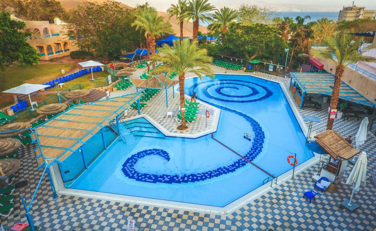 Club In - Coral 3*